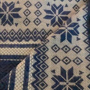 Cream & Navy Fair Isle Blanket scarf NWT b23